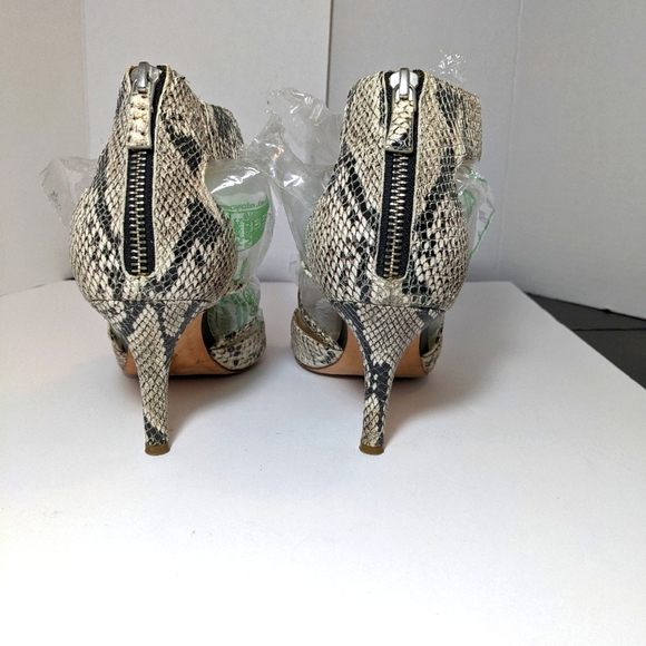 Cole Haan strappy heels Women's Size 9 1/2 - Picture 3 of 10